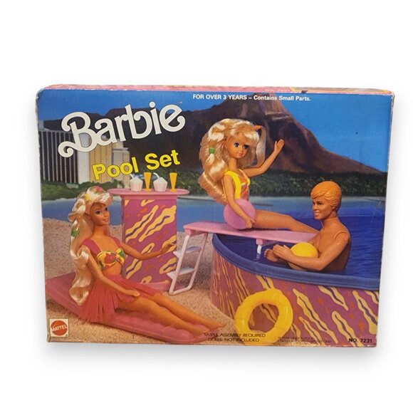 Vintage Barbie Hawaiian Fun Pool Playset & 1985 Arco Patio Set - Picture 2 of 6